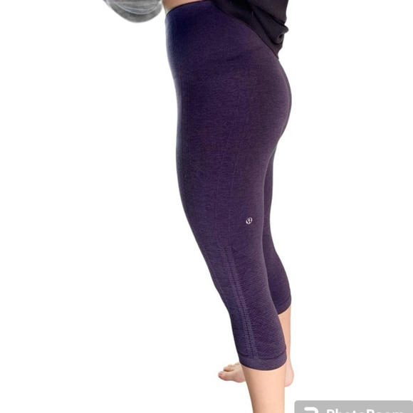 Lululemon In the Flow cinched ruched cropped purple leggings size 4 - Picture 2 of 8